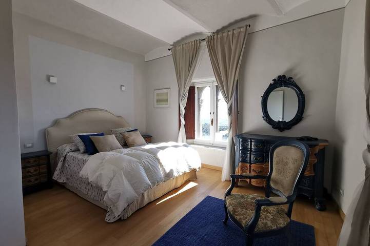Ganze Wohnung, The English house a unique dwelling in the village with sea view and furnished terrace in Campiglia Marittima, Etruskische Küste