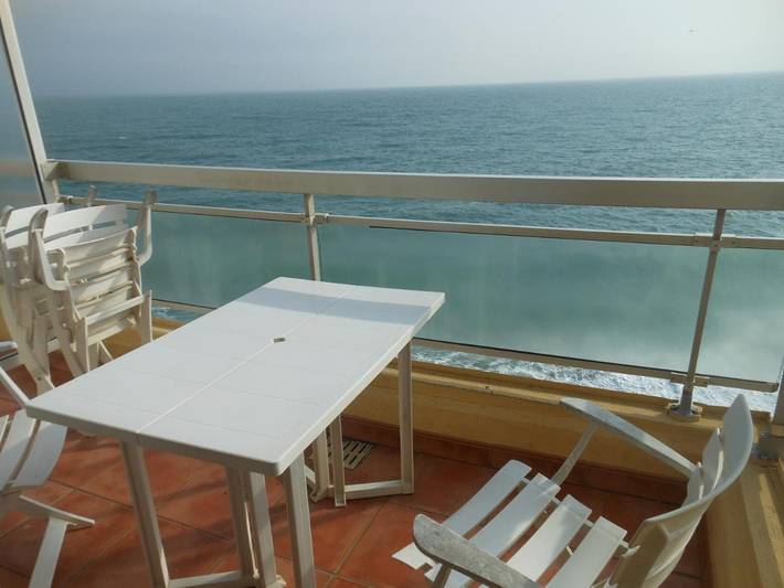 Gîte pour 3 personnes, avec vue et terrasse dans Plage de la Crique de l'Anau - 2