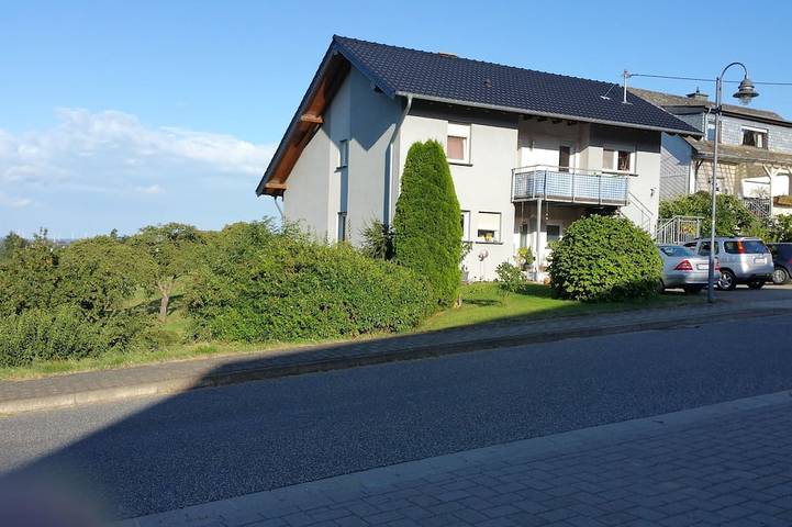 Ferienwohnung für 2 Personen, mit Garten und Balkon