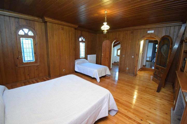 Chalet para 6 personas, con jardín y terraza además de vistas y piscina, Se admiten mascotas en Provincia de Madrid - 2