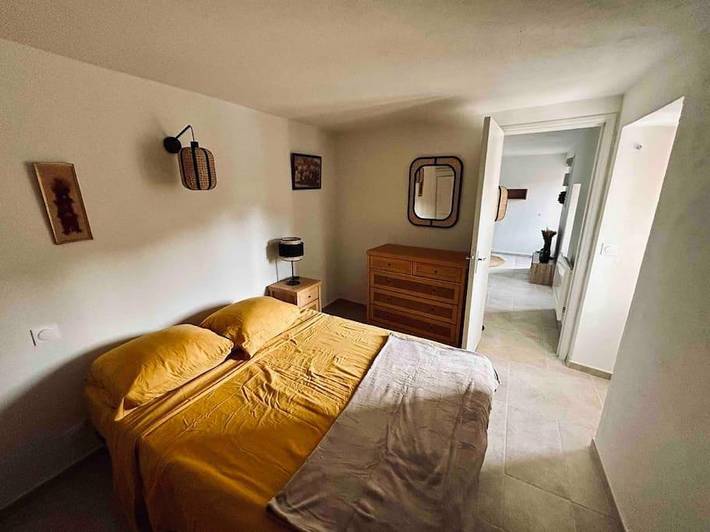 Gîte pour 2 personnes, avec vue dans Office De Tourisme De Piana - 4