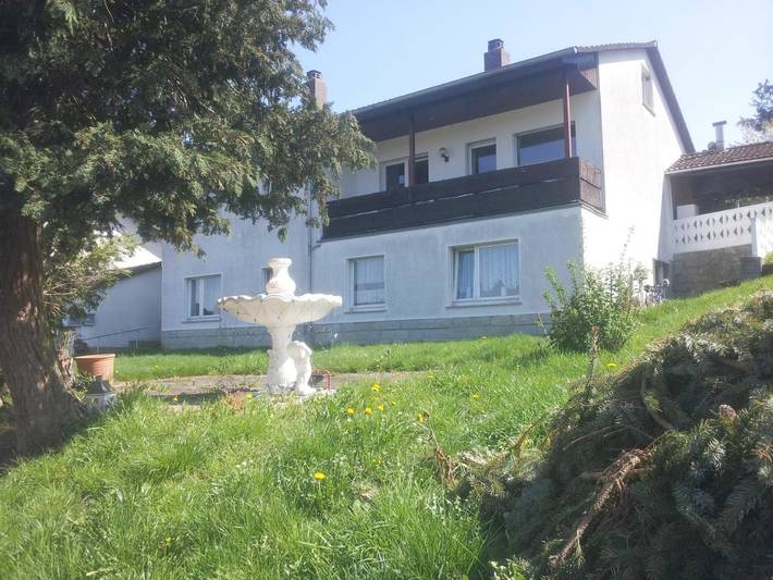 Ferienwohnung für 7 Personen, mit Terrasse und Garten sowie Ausblick in Fritzlar