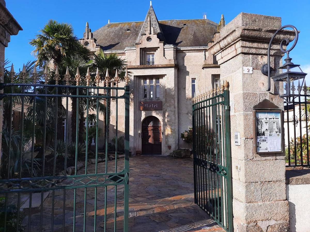 Hôtel De La Barbacane in Tiffauges, Vallée de la Loire