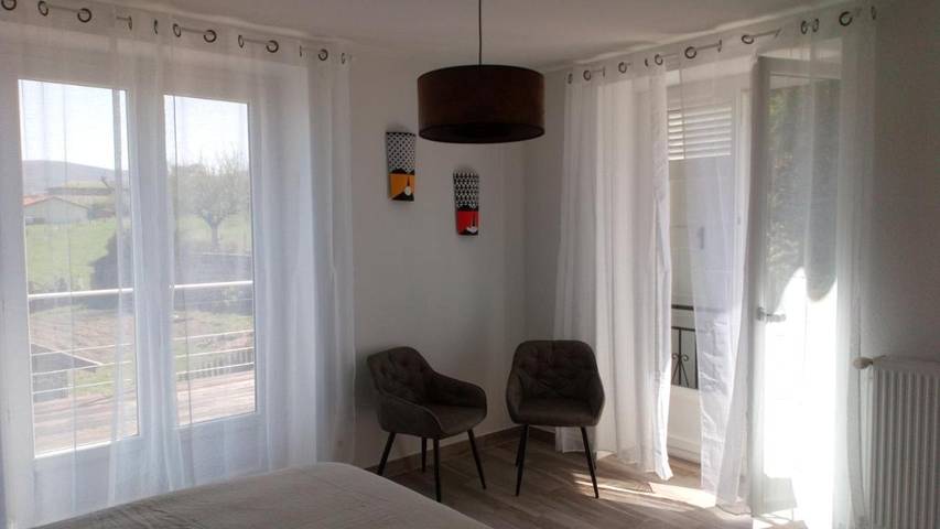 Chambre d’hôte pour 2 personnes, avec vue et jardin dans Rhône - 3