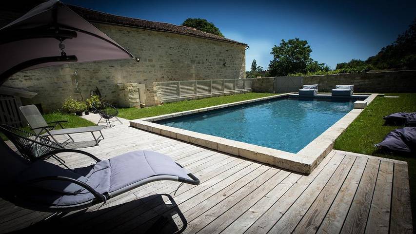 Chambre d’hôte pour 4 personnes, avec piscine et jardin en Charente - 3