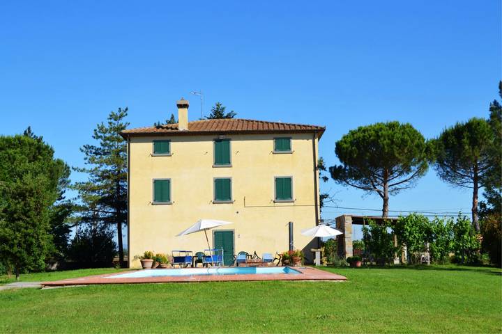 Villa für 12 Personen, mit Terrasse und Pool sowie Garten, mit Haustier in der Toskana - 2