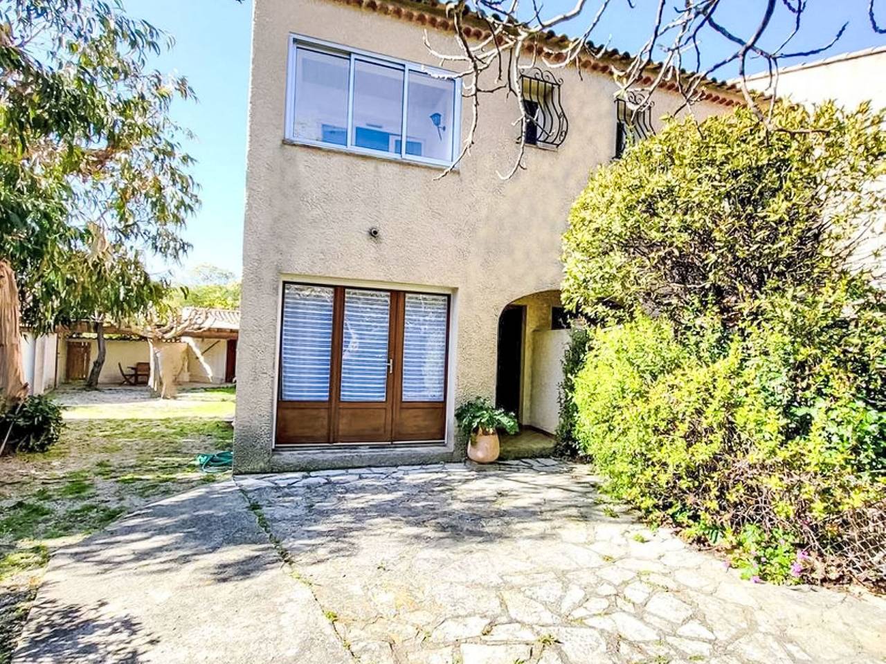 Résidence les Figuiers fleurs in Six-Fours-les-Plages, Region de Toulon