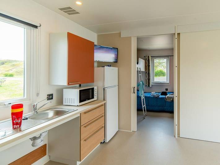 Camping Les Carolins - Mobilhome 4 personnes - Privilège - 30 m² - 2 chambres - Pmr in Port-Bail-sur-Mer, Côte de la Déroute