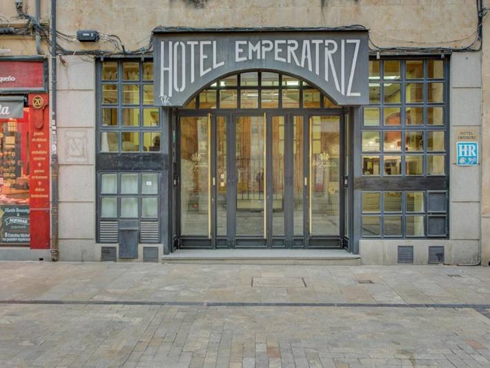 Hotel for 4 people - 1
