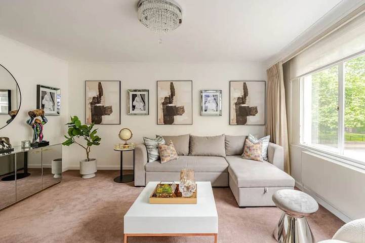 Vacation rental for 14 people in London