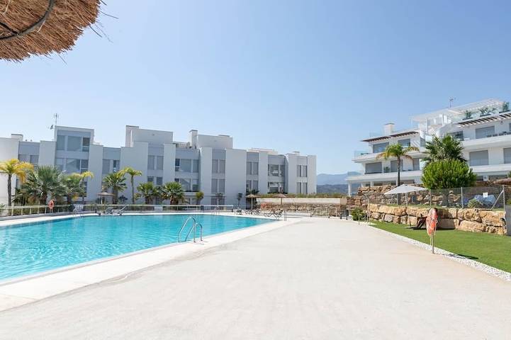 Appartamento per 4 persone, con giardino e piscina in Cancelada (Estepona)
