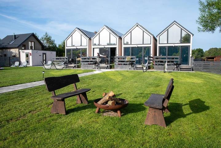 Ferienhaus für 6 Personen, mit Whirlpool und Sauna sowie Terrasse und Garten, mit Haustier
