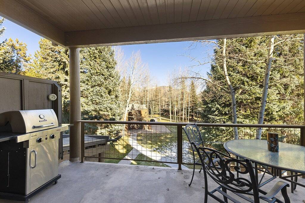 Ganze Wohnung, Spacious Condo w/ Great Alpine Views from Private Balcony w/ Gas Fireplace! in Arapahoe Basin