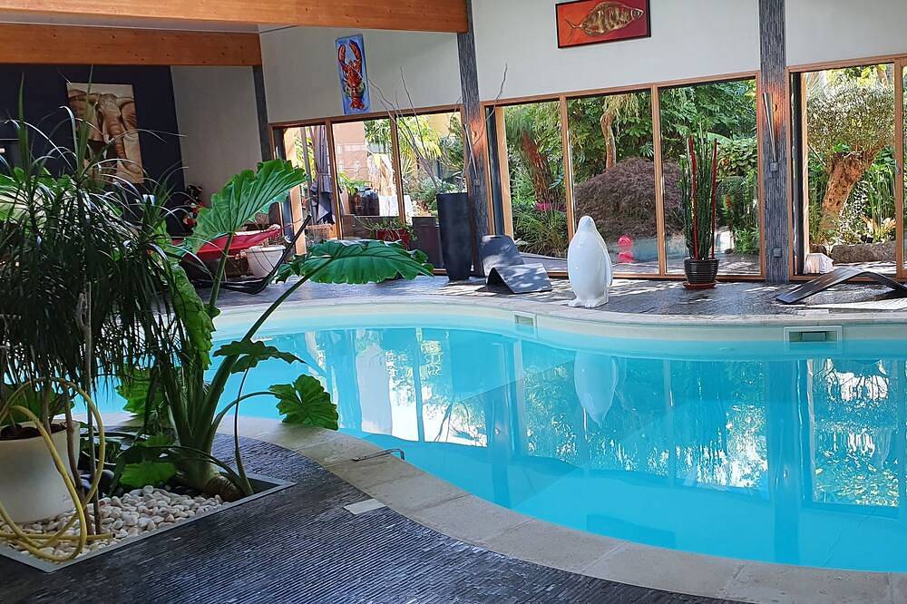 Villa piscine intérieure, hamman, sauna, jacuzzi, salle de sport, billard, baby in Plouezoc'h, Ceinture Dorée