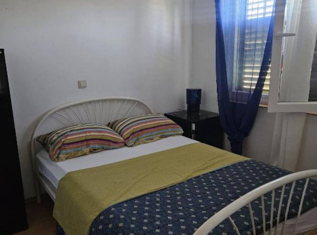 Ganze Wohnung, Ferienwohnung für 6 Personen in Lovinac, Naturpark Velebit