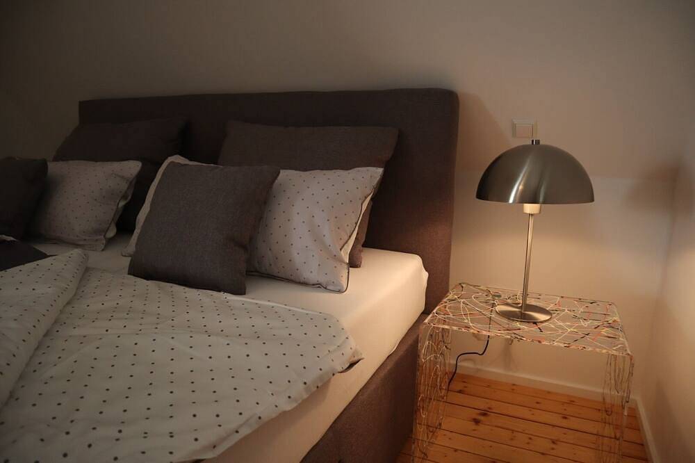 Ganze Wohnung, Apartment for vacation rental,1 Br, 1 Bar, kitchen, balcony Gaggenau/Baden-Baden in Gaggenau, Nordschwarzwald