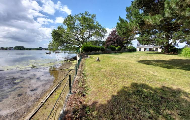 Strand-Charme: 130qm Apartment mit Parkplatz & Feuerstelle in Locoal-Mendon, Côte des Mégalithes