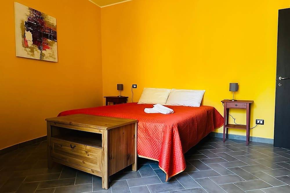 Ganze Wohnung, A few steps from the lake, cozy apartment in Lesa, Lago Maggiore (Piemont)