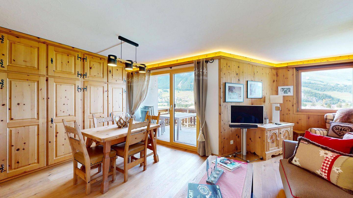 Ganze Wohnung, Ferienwohnung für 4 Personen mit Ausblick in La Punt-Chamues-ch, Livigno Alpen