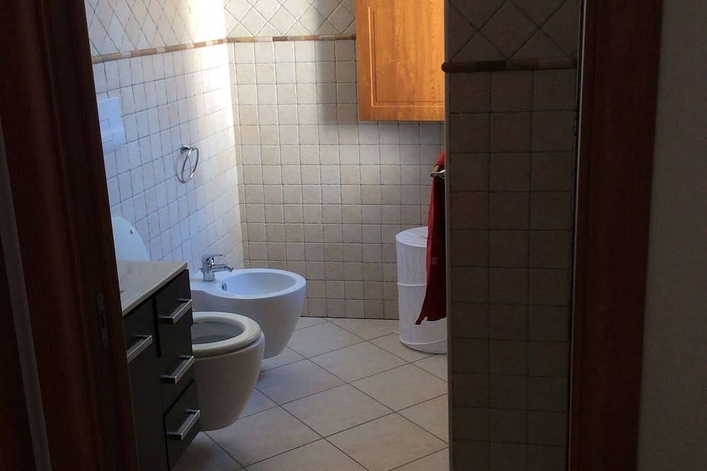 Ganze Wohnung, Wohnung in Cala Gonone, Meerblick, sehr zentral !! in Cala Gonone, Dorgali