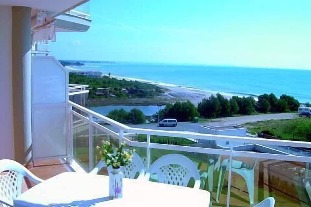 Entire apartment, Apartment in the first line of Mar in Miami Beach in Miami Playa, Costa Dorada