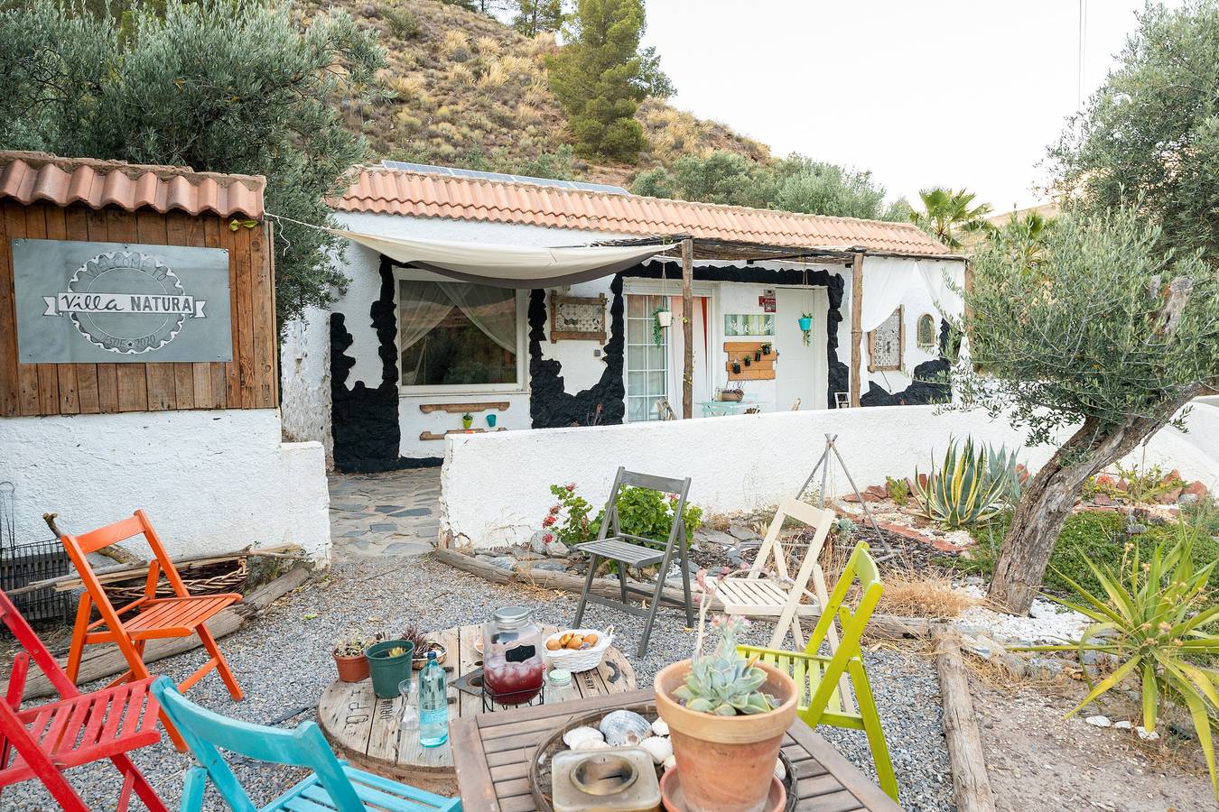 Casa Vacacional 'Villa Natura Paradise' con Vista a la Montaña, Terraza Privada y Jardín Privado in Alcolea, Andalucía