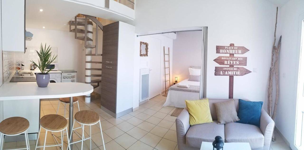Double Room with Garden View in Saint-Maurice-sur-Eygues, Région de nyons