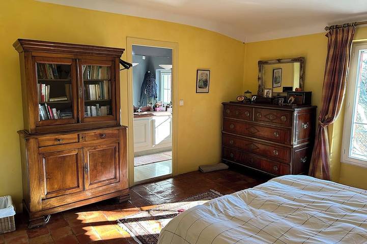 Mas provençal with tennis court, swimming pool and games and sports room in Velaux, Mediterranean Coast (France)