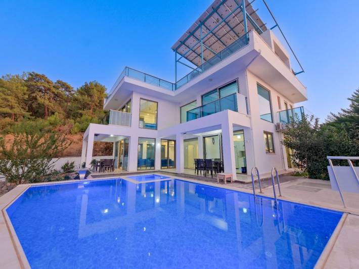 Location de vacances pour 8 personnes, avec jardin et piscine à Fethiye (Muğla) - 2