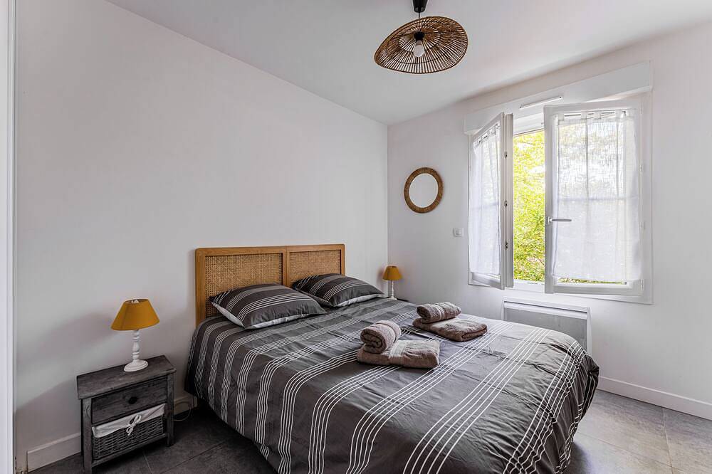 Beautiful wooden house with terrace and large garden - Bassin d'Arcachon in Arès, Arcachon region