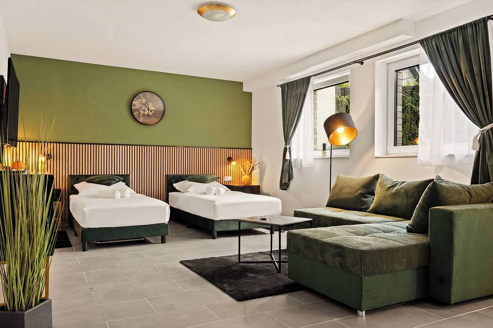 Ganze Wohnung, Modo Apartments Erkelenz | Pool und Sauna in Erkelenz, Rheinland