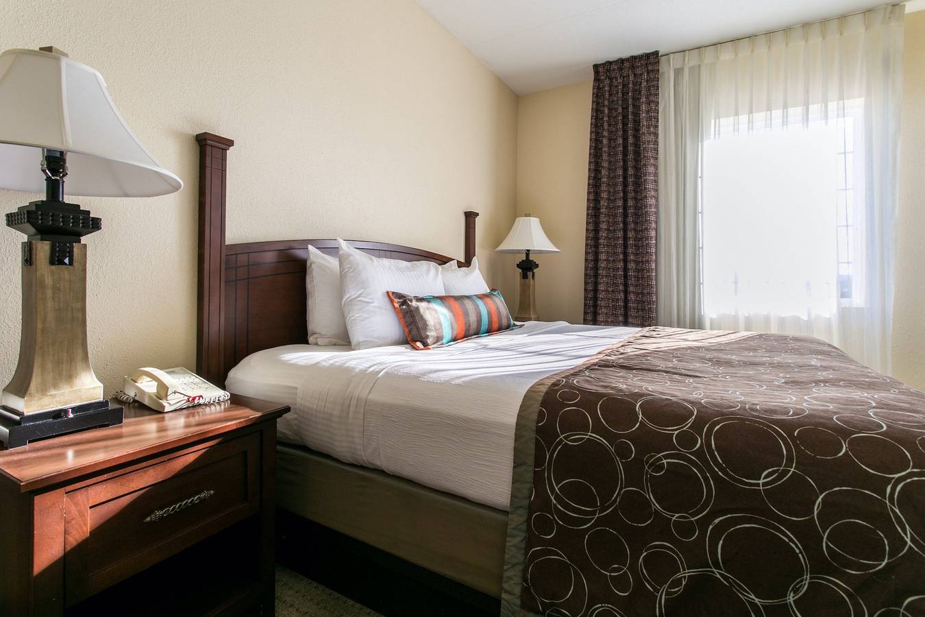 Entire apartment, Staybridge Suites Chattanooga-Hamilton Place in Chattanooga, Hamilton County (TN)