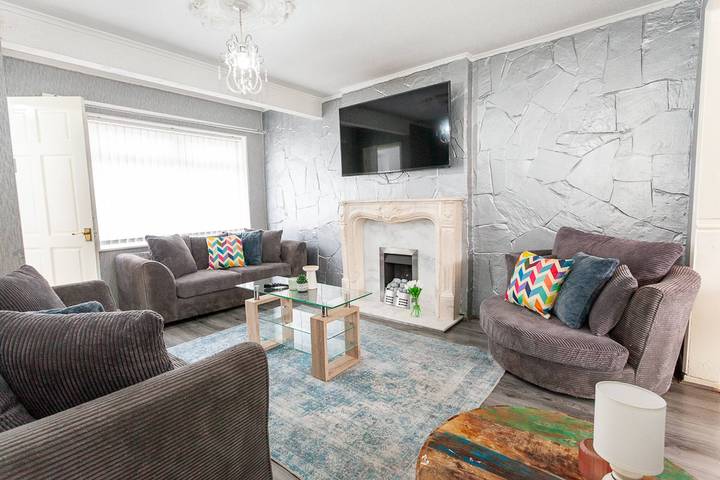 Vacation rental for 5 people, with hot tub in Liverpool