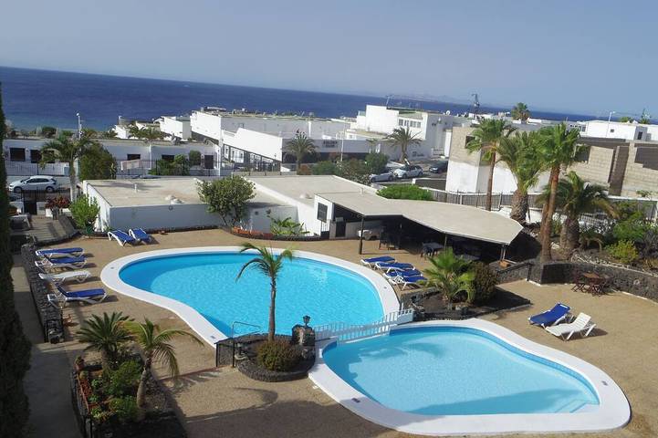 Apartment for 2 people, with pool and balcony in Puerto del Carmen Old Town
