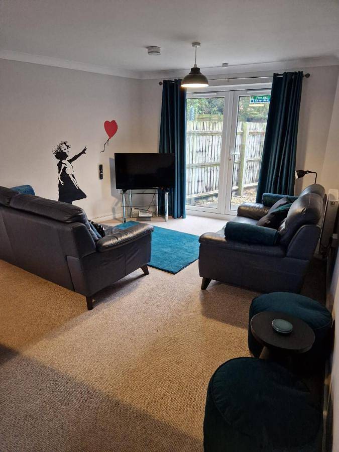 Four-Bedroom House in Hereford, Herefordshire
