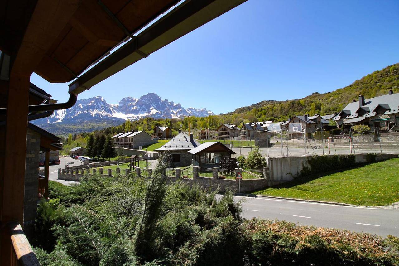 Apartamento entero, Villa Nuria in Tramacastilla de Tena, Pirineo Aragonés