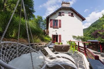 Cottage pour 2 personnes, avec jardin à Cauterets