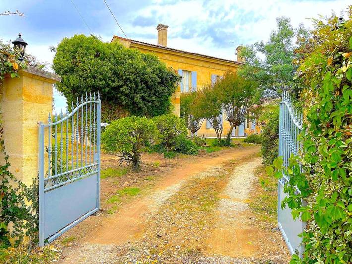 Villa pour 12 personnes, avec jardin ainsi que piscine et vue