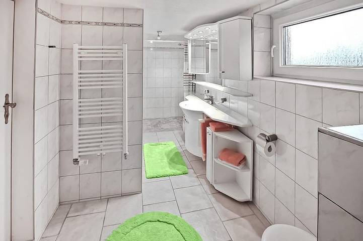 Bungalow für 2 Personen, mit Terrasse in Waren (Müritz) - 4