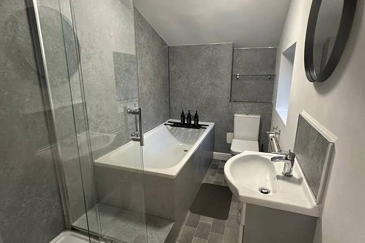 Un espace de jeu discret et élégant pour les couples in Crawley, Sussex de l'Ouest