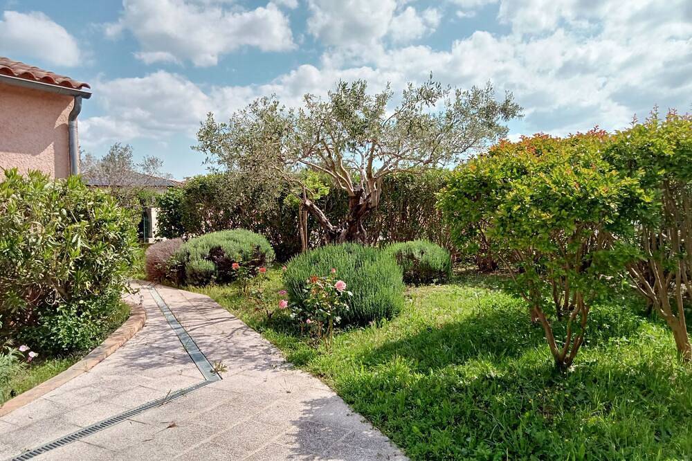 Villa Jillo in Collias, Nimes region