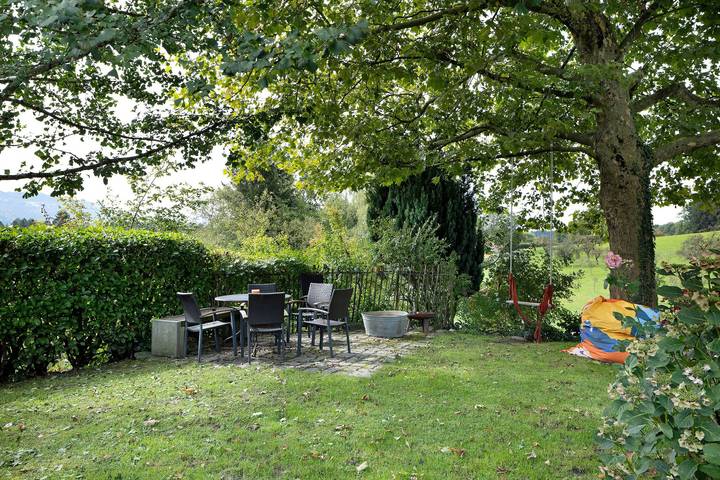 Ganze Wohnung, Ferienwohnung 'Blanc' mit Bergblick, Balkon und Wi-Fi in Sigmarszell, Bayerisch Schwaben
