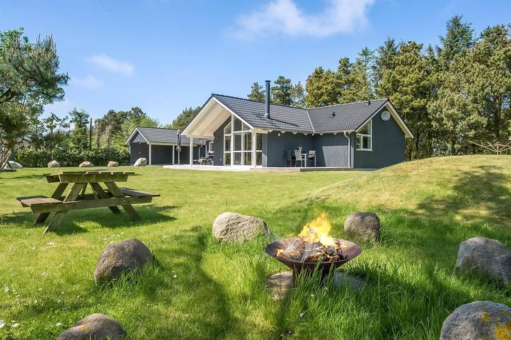 Ferienhaus für 8 Personen, mit Terrasse und Whirlpool sowie Sauna - 1