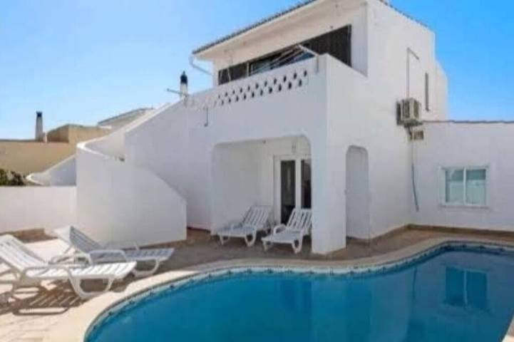 Holiday rental for 6 people, with balcony in Praia da Luz