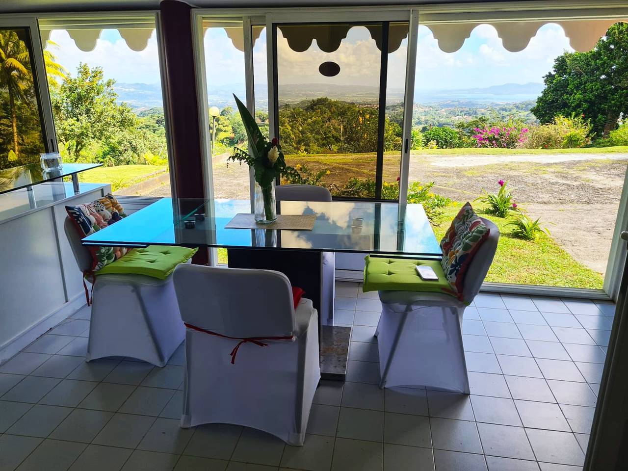 Geräumiges Haus in Saint-Joseph mit Meerblick in Saint-Joseph (Martinique), Martinique