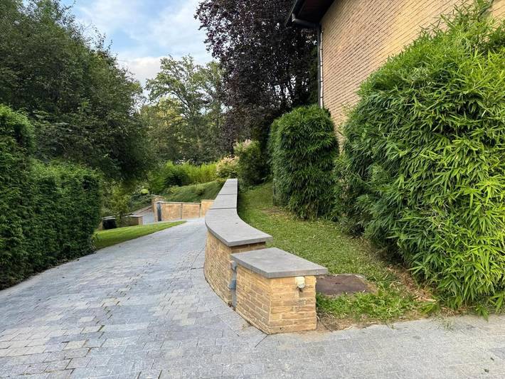 Location de vacances pour 15 personnes, avec jardin ainsi que jacuzzi et piscine, adapté aux familles dans Bierges - 3