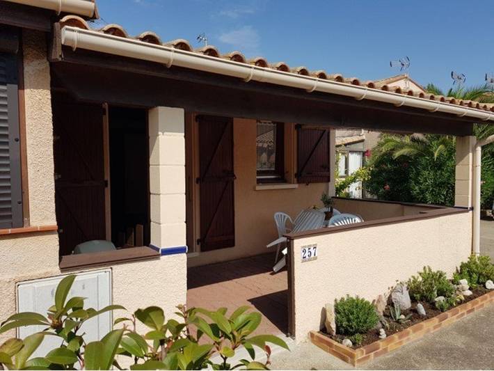 Villa für 5 Personen, mit Terrasse