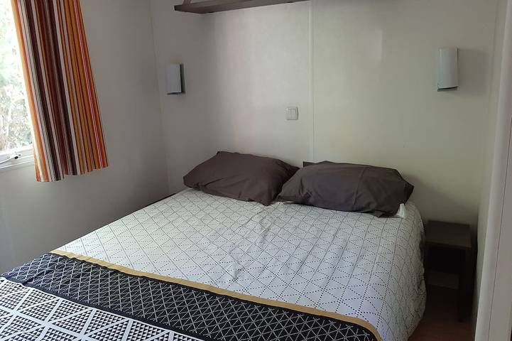 Camping pour 6 personnes, avec terrasse et jardin, animaux acceptés à La Roque-d'Anthéron - 4