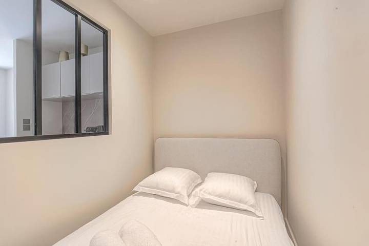 Gîte pour 2 personnes à Saint-Didier-au-Mont-d'Or - 2