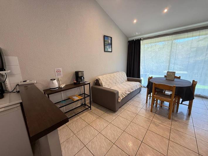 Parc de vacances pour 2 personnes, avec vue ainsi que jardin et piscine à Sournia - 3